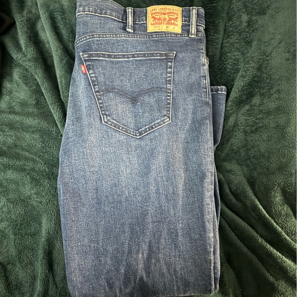 Levi’s - Picture 2 of 3